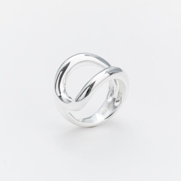 Bague boucle en argent