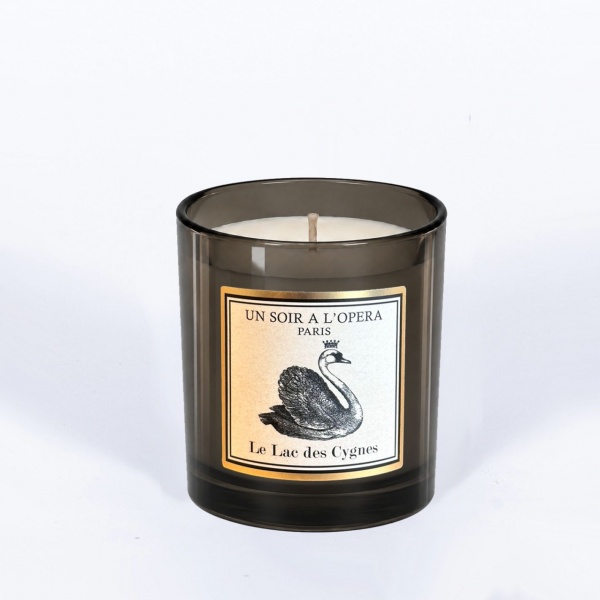  Bougie parfum�e - Le Lac des Cygnes - Fleurs blanches - Tailles : LA SOLISTE - 180 G
