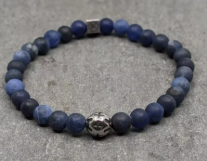 Bracelet sodalite dépoli et motif central acier 6mm