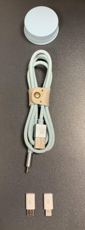 Cable USB Universel pour recharger les Smartphone (tube transparent)