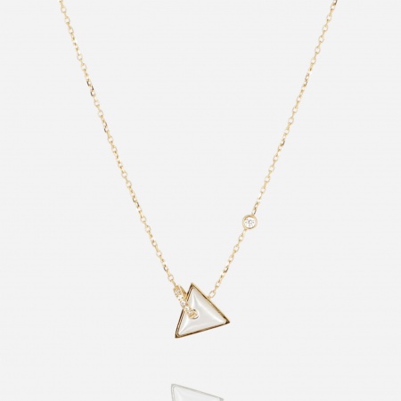 COLLIER-COURT-ACIER DORE-nacre