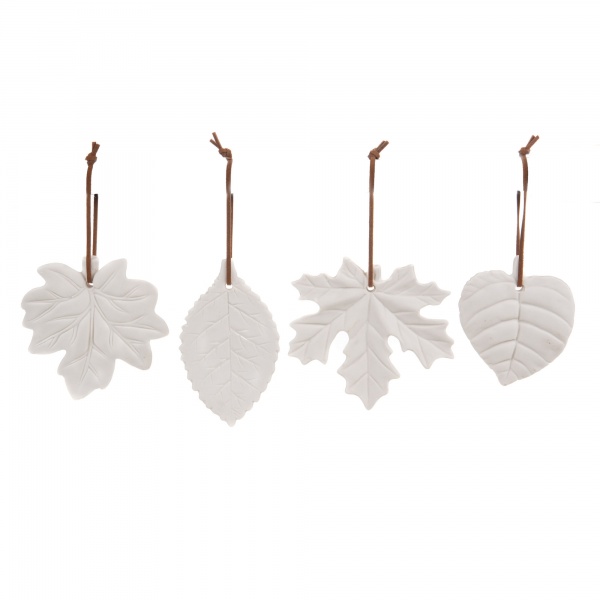 LOT 4  FEUILLES PORCELAINE