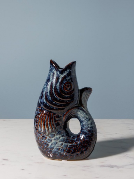 Petit vase poisson gr s bleu fonc�